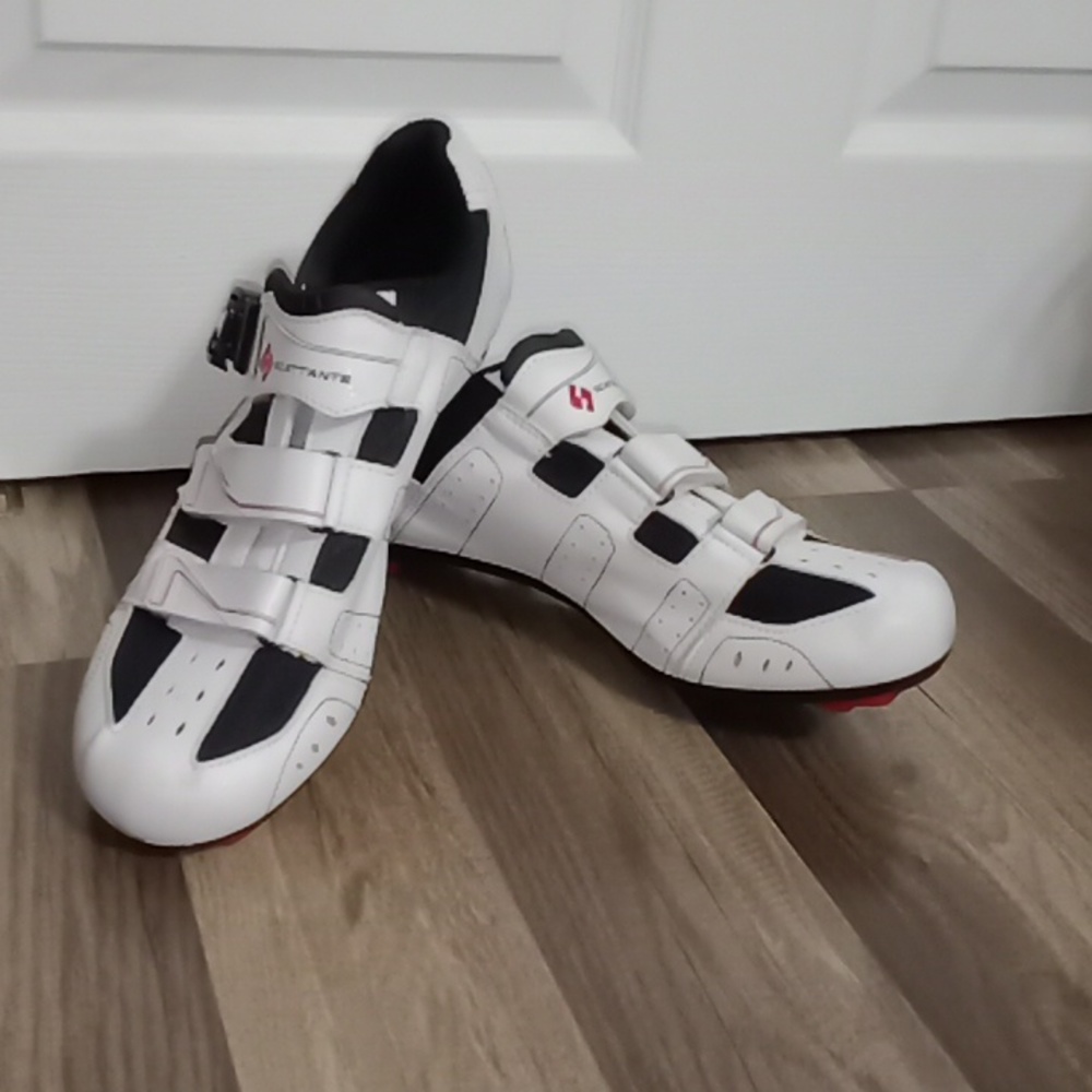#87.Scattante Torena Road Cycling Women's Shoes. Size: USA:10.5 Cleats